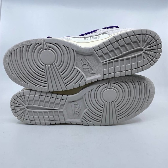 NWT NIKE DUNK LOW in sail Neutral Grey - Picture 9 of 10